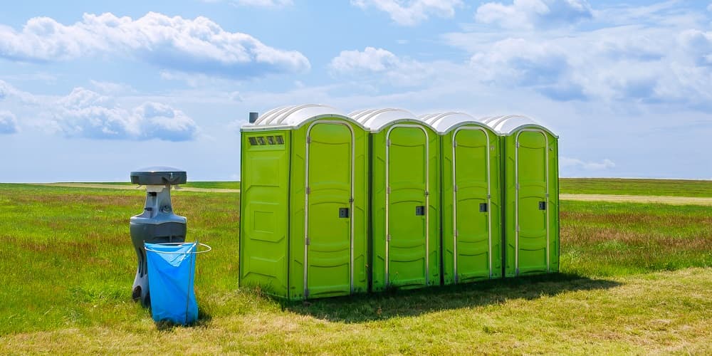 Туалетные кабины мобильного типа